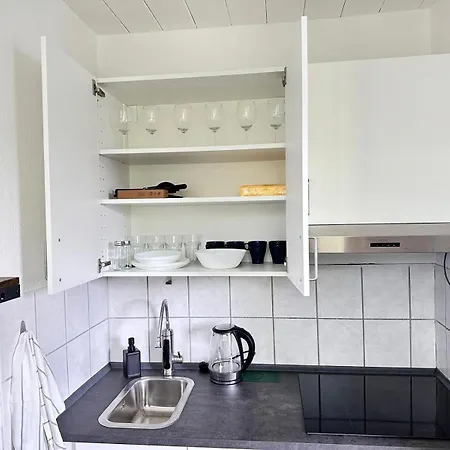 Schoenes Studioapartment Uni Naehe, Wlan, 4 Gaeste Essen