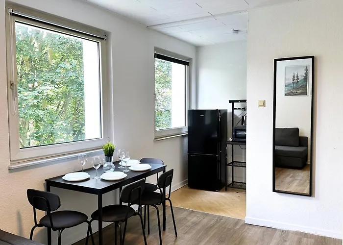 Schoenes Studioapartment Uni Naehe, Wlan, 4 Gaeste *