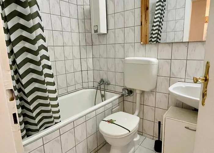 Apartamento Schoenes Studioapartment Uni Naehe, Wlan, 4 Gaeste Essen